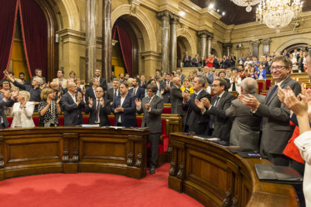 El Ple del Parlament de Catalunya aprova la llei del referèndum